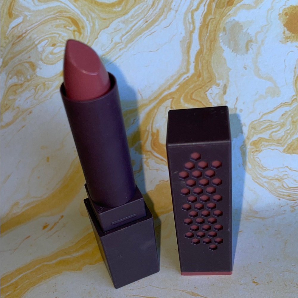 Burts Bees New Lipstick SUEDE SPLASH